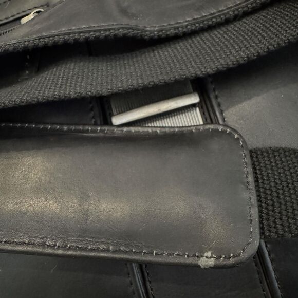 The Chesterfield Brand Joe Leather Briefcase 15.6 Laptop Bag Black Messenger - Picture 14 of 14